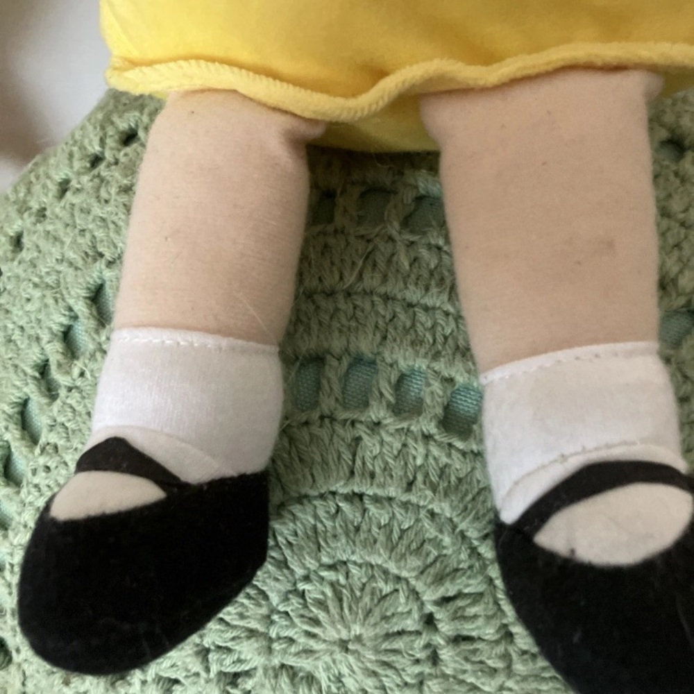 Kohl’s Cares 15” Madeline doll NWOT - Picture 3 of 5